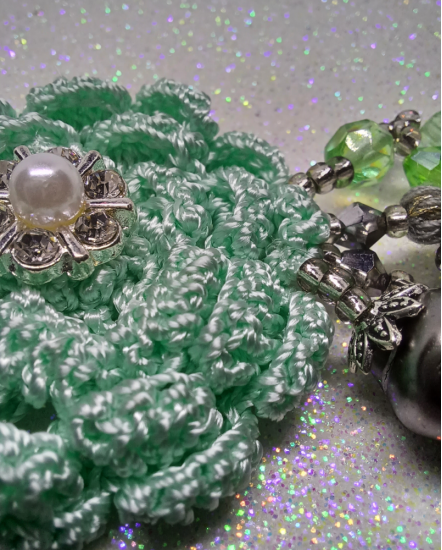 Háčkované  dizajnové náušnice "Život (S) umením"